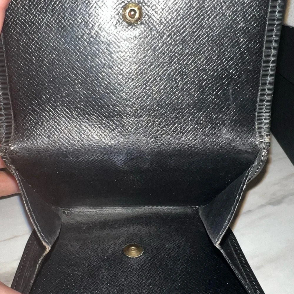 Louis Vuitton Epi Leather Trifold Wallet - Picture 11 of 11